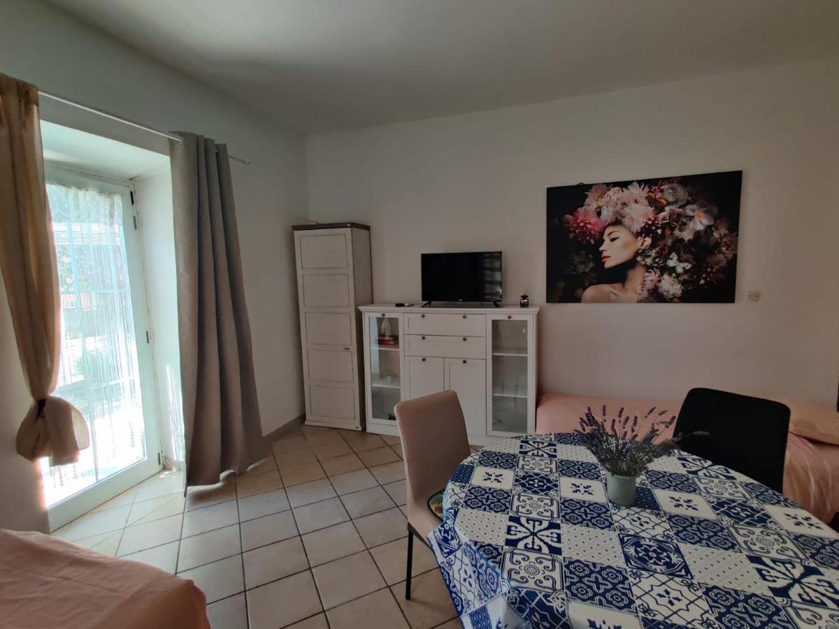 Apartments Pula With Private Parking Self Check In Esterno foto